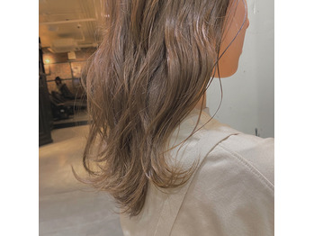 i044775480_349-262 艶々イルミナ ミルクティーグレージュ_20200314_1