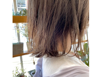 i046416599_349-262-1 シースルー外ハネボブと透明感カラーで夏を先取り!_20200508_1