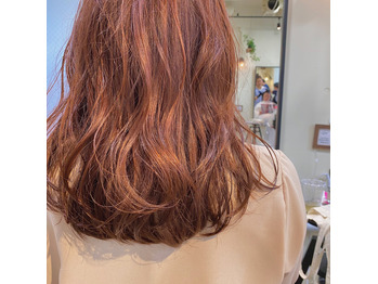 i044965442_349-262-1 春カラーにピンクオレンジはいかが?_20200320_1