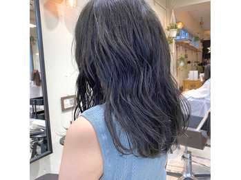 ネイビーグリーンカラーでオシャレに！_20210205_1