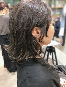 結んでも可愛い顔まわりのパーマ_20200625_1