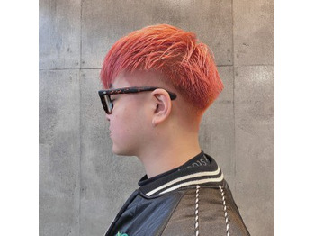 たまにはビビッドなカラーも！_20200128_1