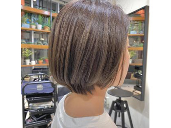 伸ばしかけショートボブにミントベージュ_20200222_1