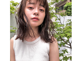 i046278742_349-262 肩に当たるくらいのヘアスタイルオススメですよ!_20200502_1