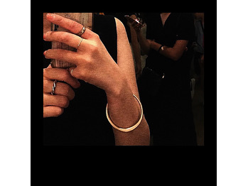 シンプルで上品なゴールド_20200616_1