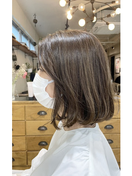 アディクシーカラーでつくるミルクティベージュ_20210501_1