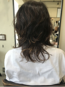 i052104411_349-262-1 根元からのラフパーマ ハイライトが入っていても!_20201030_1