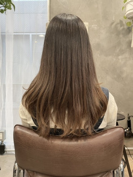 i070715686_349-262-2 バッサリカットで韓国風ミディアムに!_20220308_2