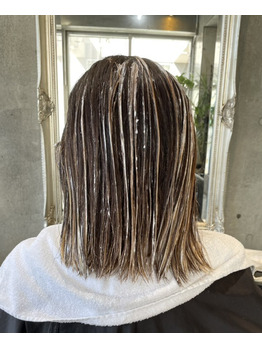 白髪染めでも明るめにしたい方にオススメのカラー♪_20220301_1