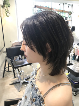 i045498256_349-262 前髪長めの黒髪オトナのマッシュウルフ!_20200405_1