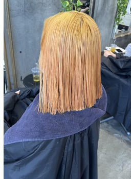 i075059381_349-262 ハイトーンで夏らしく!ミニボブ大人気です!_20220701_3