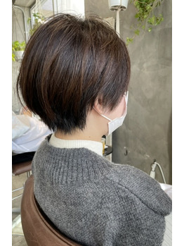 i068478340_349-262 髪が多くで悩んでる方のショートスタイル!_20220111_1