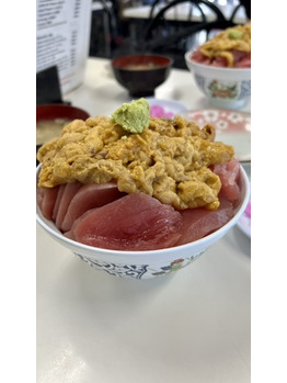 マグロ大盛りダブル丼！_20220622_1