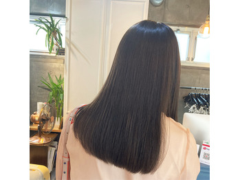 i077350925_349-262 しっとりまとまるストレート矯正◎_20220902_1