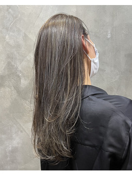 年中問わず大人気のグレー系カラー！_20221025_1