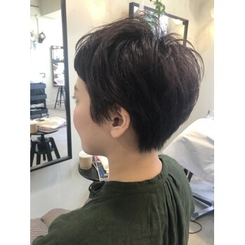 癖っ毛を活かしたベリーショートが可愛い！^^_20200515_2