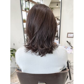 髪が綺麗に見えるモカブラウン_20201225_2