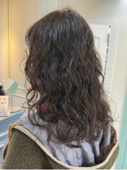 くりくりパーマに合うスタイリング剤◎_20221205_1