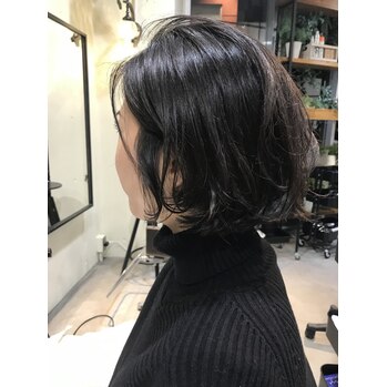 黒髪でも柔らかく動くボブパーマ！_20200313_2