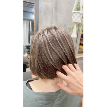 i076035645-1 ボブ×ハイライト_20220728_2