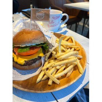 i082985043 テディーズビガーバーガー in 原宿_20230125_2