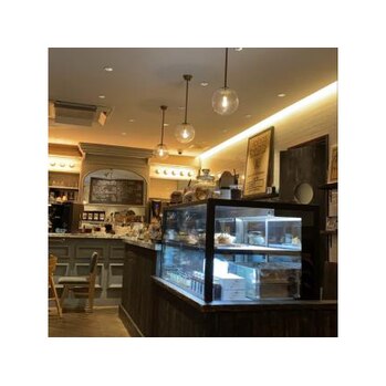 オシャレな空間で_20200211_1