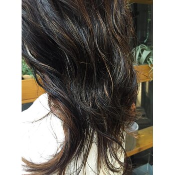 i050845114 ダークカラーにもハイライト ◎_20200928_2