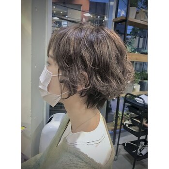 i054075672 ショートボブハイライト_20201222_1