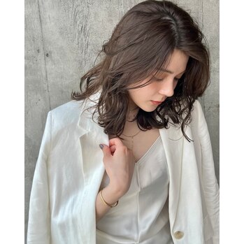 i073682276 上品で透明感たっぷりな大人のカラー!_20220527_1