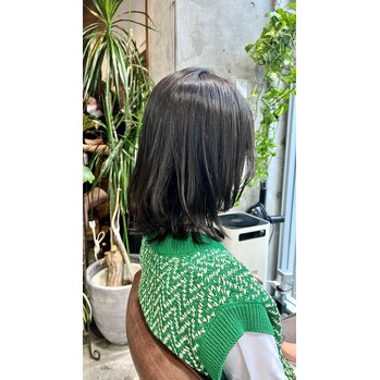 i080515720 赤みが消えるオリーブグレー☆_20221121_2