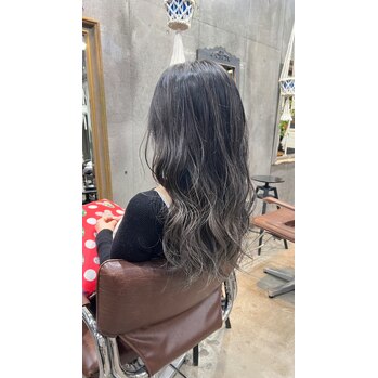 i088114701 エアタッチ×グレー_20230531_1