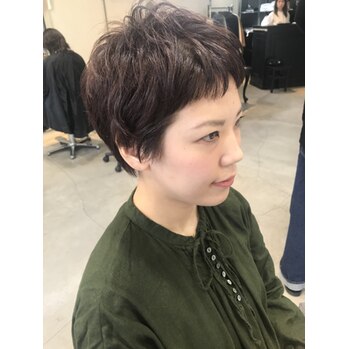 癖っ毛を活かしたベリーショートが可愛い！^^_20200515_1