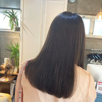 i077350925 しっとりまとまるストレート矯正◎_20220902_1