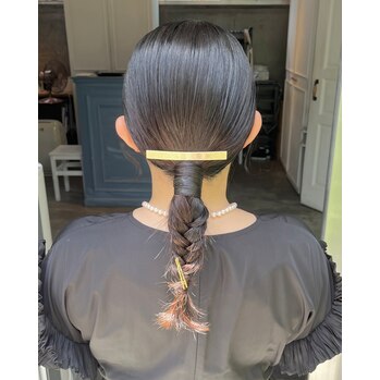 i088342936 【結婚式アレンジ】タイトでシンプルなヘアアレンジ!_20230606_1