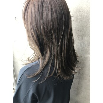 オトナのベージュトーン　ハイライト！_20200609_1