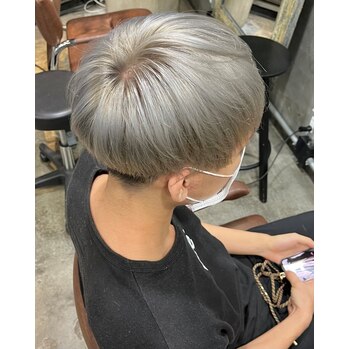 i076178406 ブリーチで!シルバーカラー人気です!_20220731_1