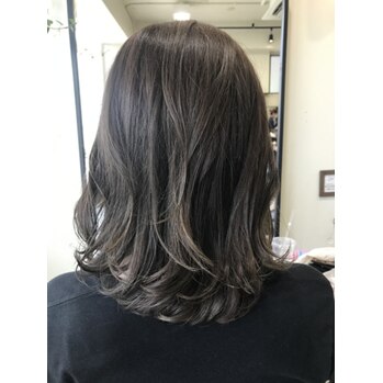 アディクシーカラーで落ち着いてるのに軽い！質感ヘア_20200710_1