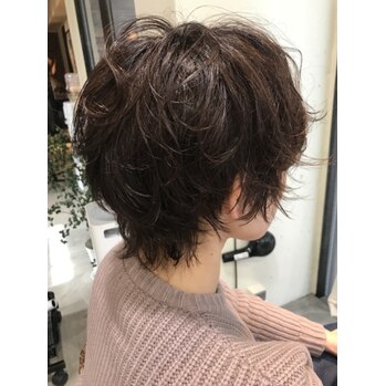 i044340812 ショートウルフ_20200302_1